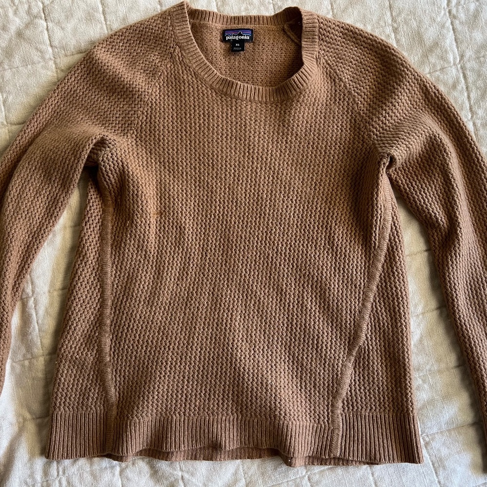 Patagonia Womens Recycled Cashmere Crew Knit Tan Sweater XS